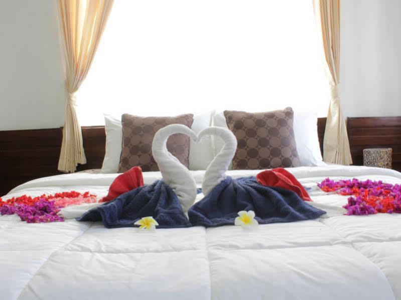Dedy Beach Inn Kuta Lombok Extérieur photo